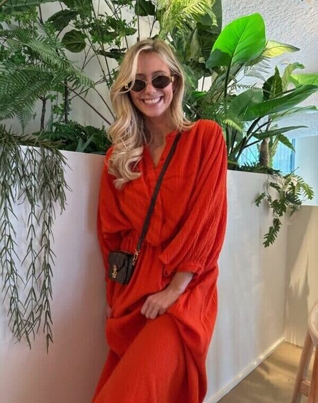 Celine Van Ouytsel ポルノモデル 画像