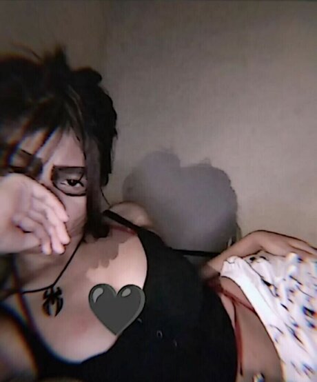 Riska Saputri セクシーモデル 画像