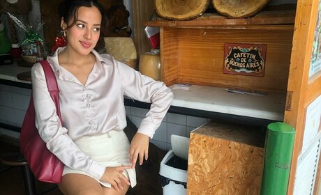 Camila Erika Montengro Rubina ポルノモデル 写真