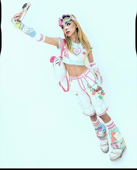 Sophie Powers 裸モデル ギャラリー