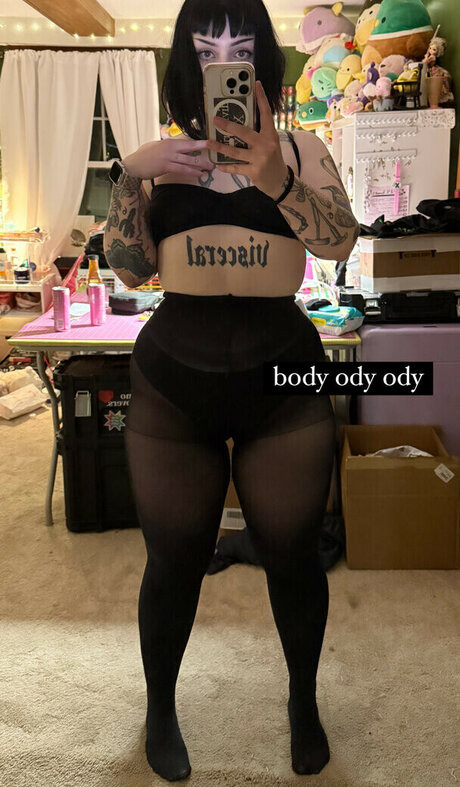 xBeaux ポルノスター 美しい ギャラリー