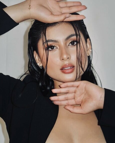 Valeria Guerra XXXモデル ギャラリー