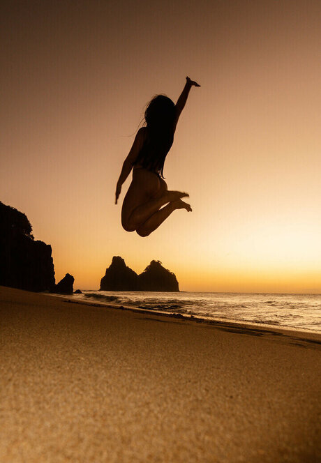 レズビアンマッサージオンリーファンズ アートヌード アーカイブ