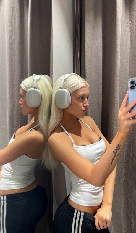 Annagretaaaa 可愛い女優 写真