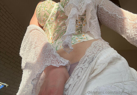 LadyMcbeth ポルノスター 美しい 写真