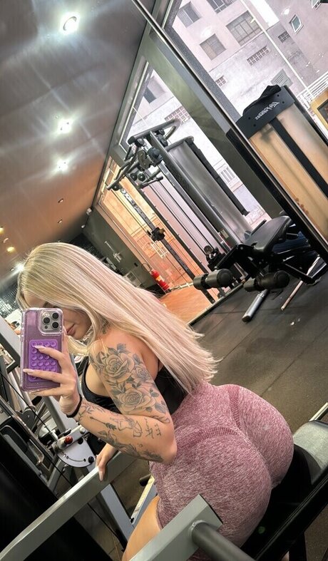 Maria Clara Lima ポルノモデル ギャラリー