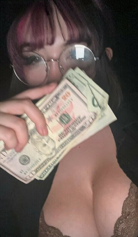 strawbarizz 無料女優 写真