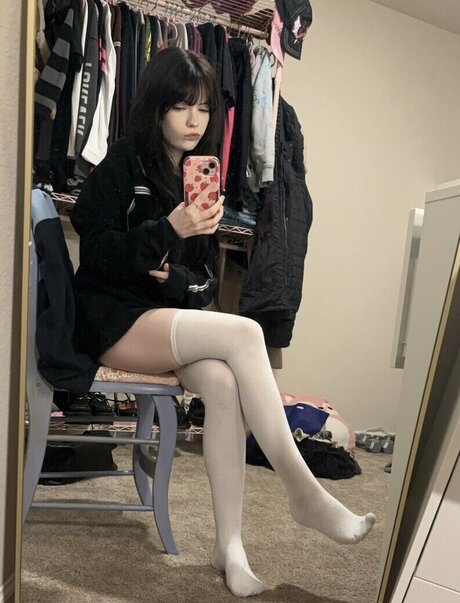 ティーンウェブカメラオンリーファンズ アート裸 画像