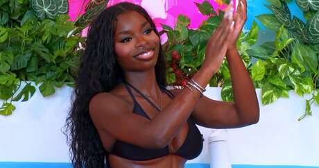 Olandria Carthen 完璧なモデル アーカイブ