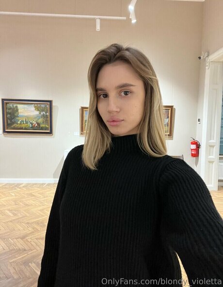 Mia Bloom セクシーなスター 画像