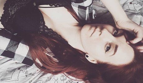 アジアン潮吹き オンリーファンズ 無料アダルト 写真