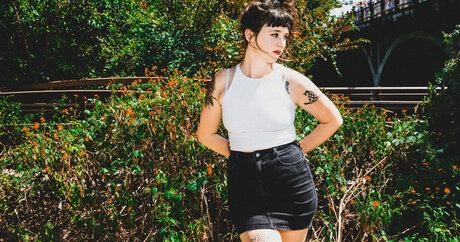 Katie Crutchfield xxxスター 写真