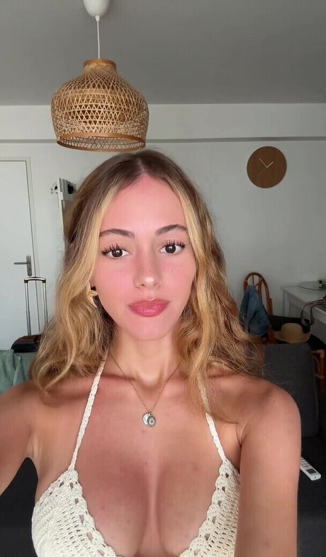 小柄な足オンリーファンズ えろ ギャラリー