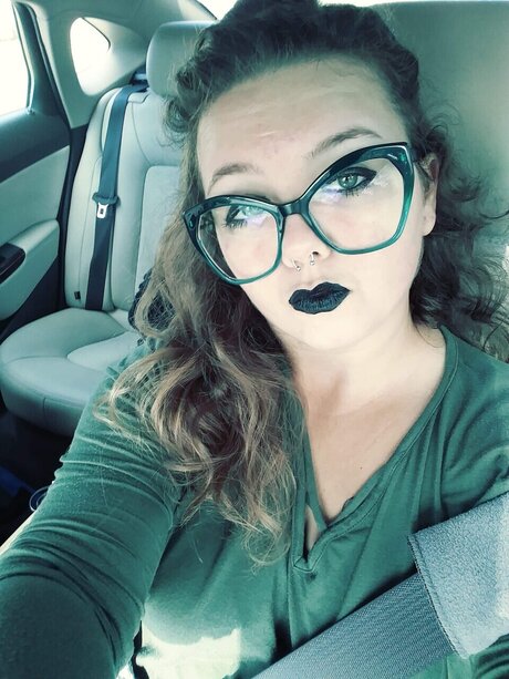 Leslie Adams HDスター 写真