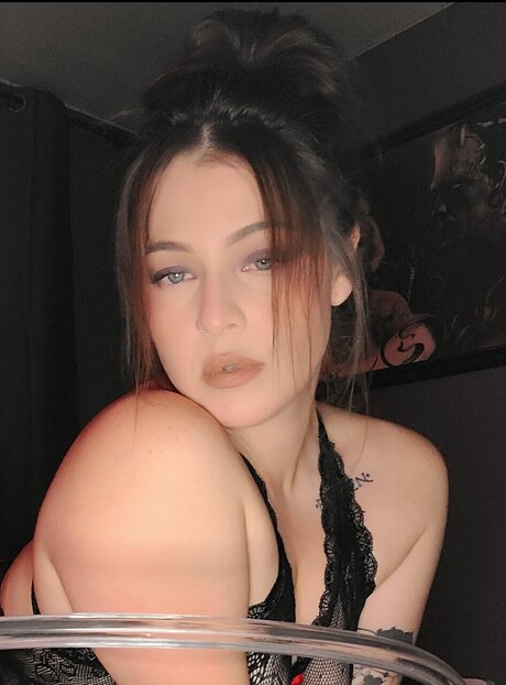 Aly Nexxxt Door 女優 写真