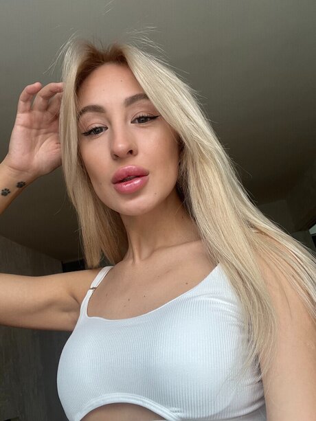 Alisha Wonderful スターセックス 写真