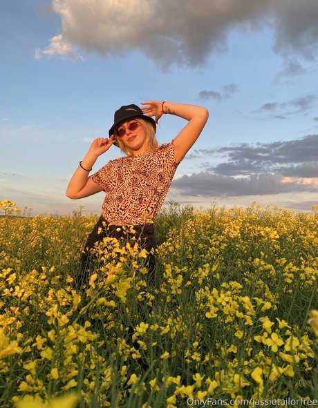 jassietailorfree ポルノスター トップ 写真