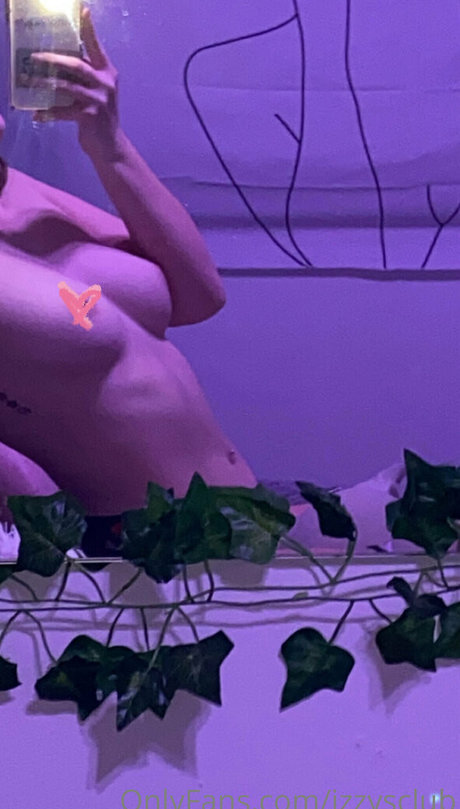 Izzysclub セクシーなポルノスター ギャラリー