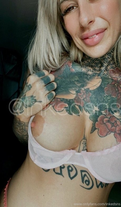 inkedxsns 裸の女優 写真