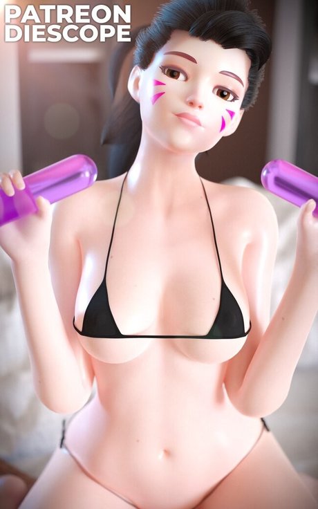 太ったティーンのオンリーファンズ セクシーヌード 写真