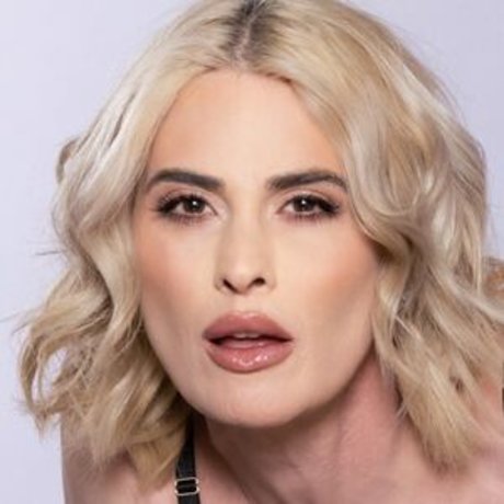 Lucy Hart セクシーなスター 写真