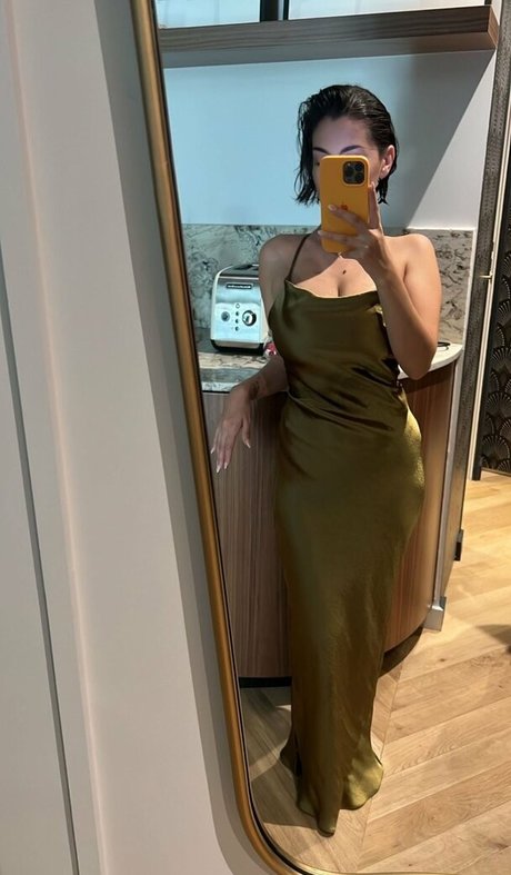 Adelaide T ポルノスター セックス ギャラリー