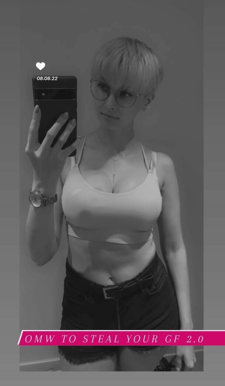 Nicetya 最高のモデル 写真