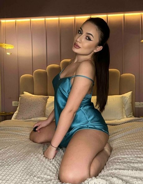 ニューハーフの乗馬オンリーファンズ セックス 写真