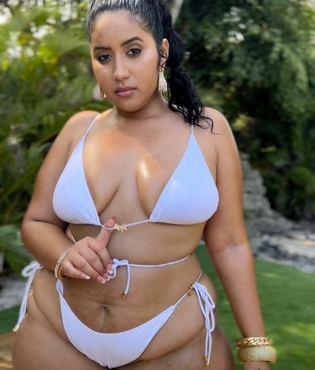 tianatee808 かわいいモデル 写真