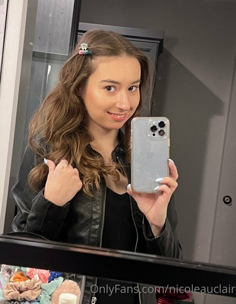 足 熟女 オンリーファンズ 無料裸 画像