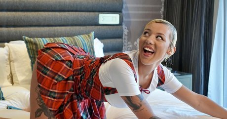 セーリングオンリーファンズ アート裸 写真