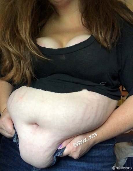 裸の女の子オンリーファンズ セックス 画像