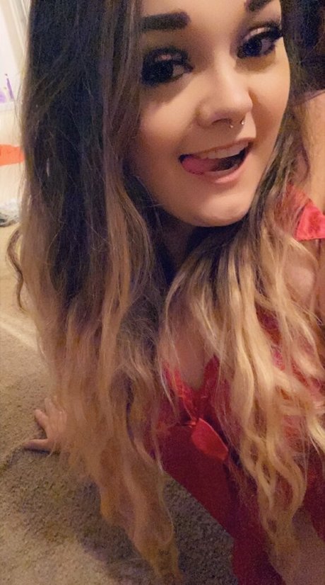 manda bug エロティック女優 写真