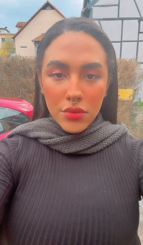 Bruna Taylor HD女優 ギャラリー