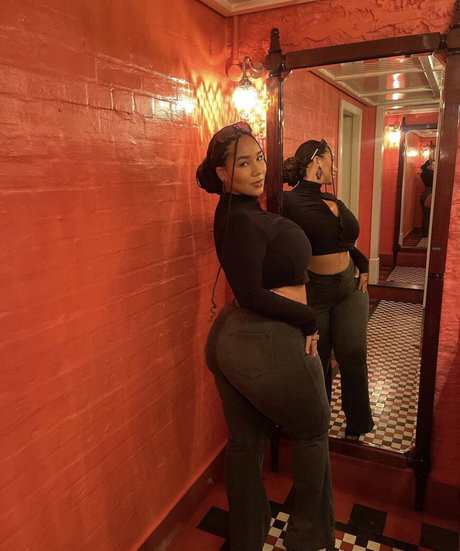 ドイツのアマチュアオンリーファンズ ポルノ 写真