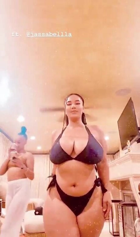 カーリーエボニーオンリーファンズ アートxxx 写真