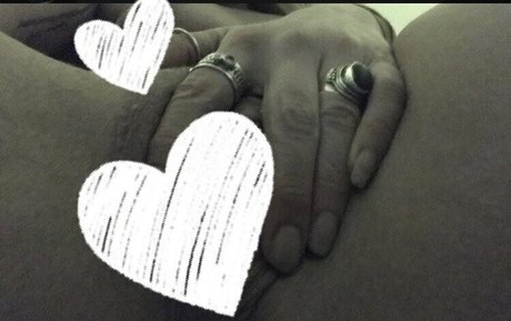 ぽっちゃりファックオンリーファンズ セックス 写真