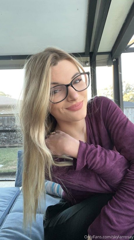 skylarrosay 完璧なモデル 写真