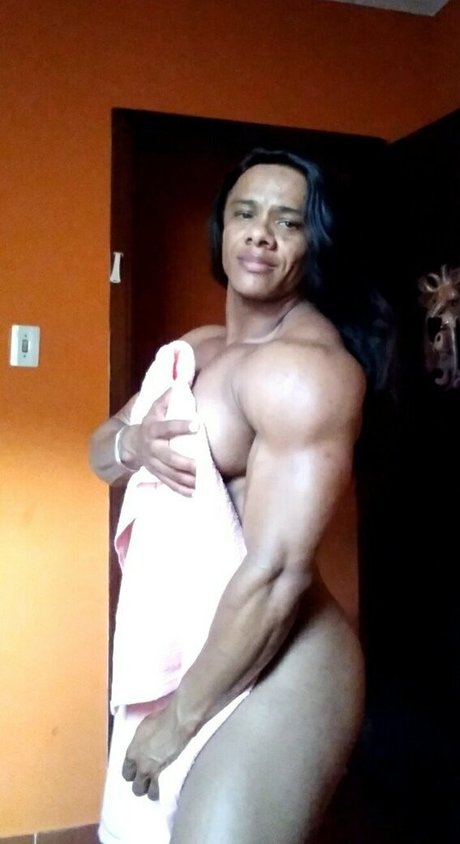 オンリーファンズを崇拝する ヌード 写真