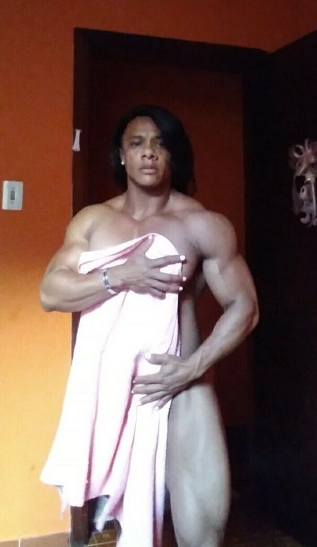 cristtina43 セクシーモデル ギャラリー