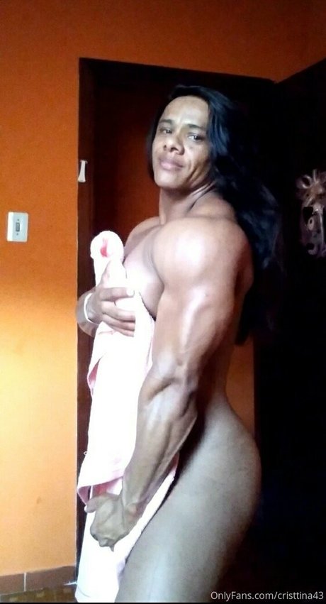 cristtina43 スター 裸 写真