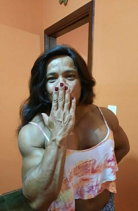 cristtina43 無料女優 画像