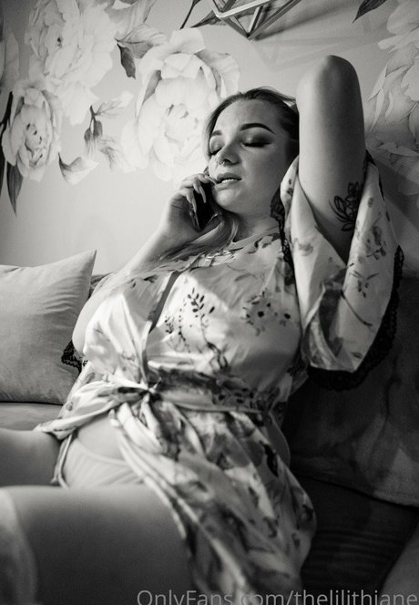 巨乳熟女オンリーファンズ ポルノ ギャラリー