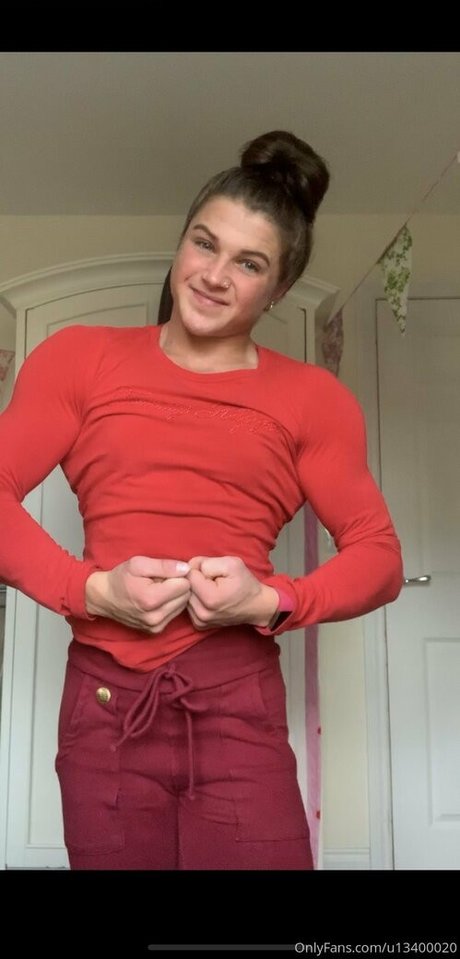 emilyjbrand98 独占モデル 画像