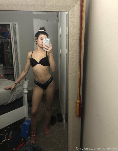 プッシー尻オンリーファンズ xxx 写真