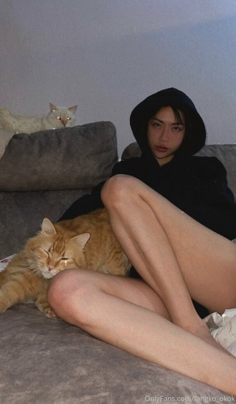 金髪の小人オンリーファンズ xxx 画像