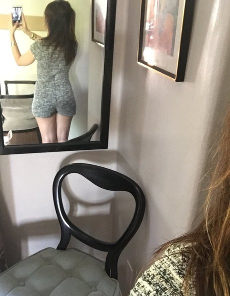 Natasha Leggero ヌード女優 写真