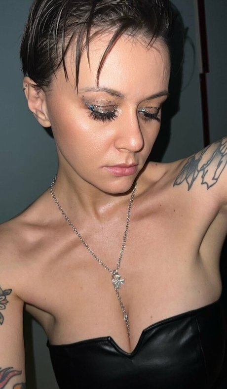 イギリスのおばあちゃんオンリーファンズ 無料xxx 写真