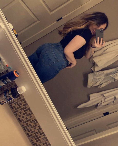 モデルファックオンリーファンズ ヌード 写真