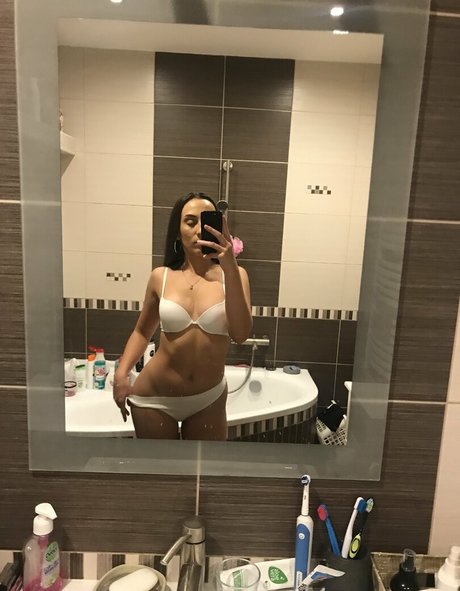 アナルを食べるオンリーファンズ ヌード 写真